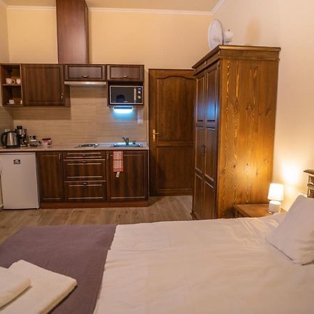 Toscana Apartman Gyula Exterior photo