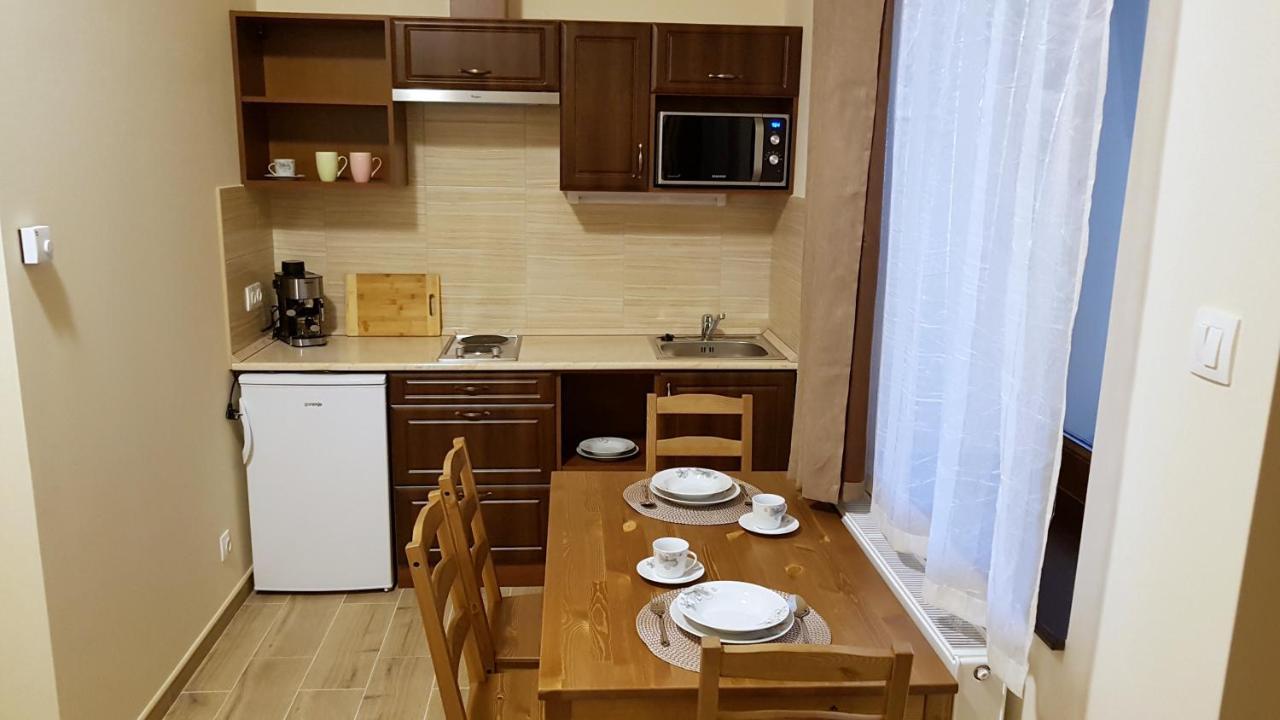 Toscana Apartman Gyula Exterior photo