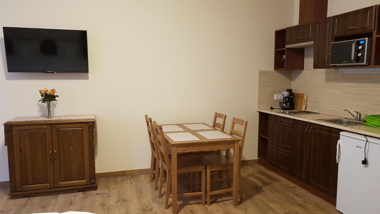 Toscana Apartman Gyula Exterior photo
