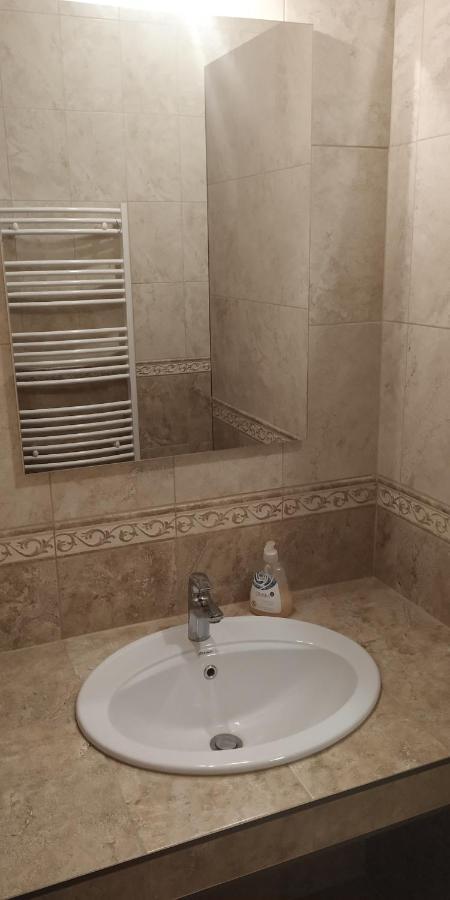 Toscana Apartman Gyula Exterior photo